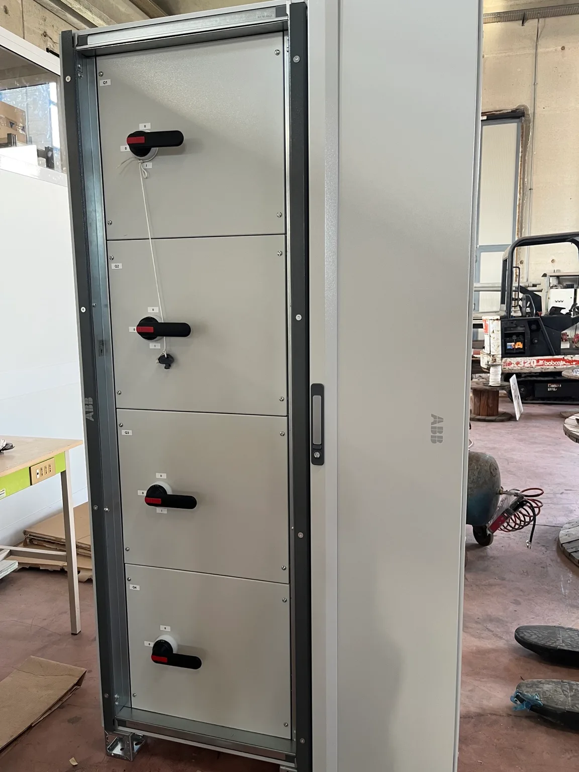 Quadro di commutazione HV-DC 800 Vcc realizzato da LAMAEL